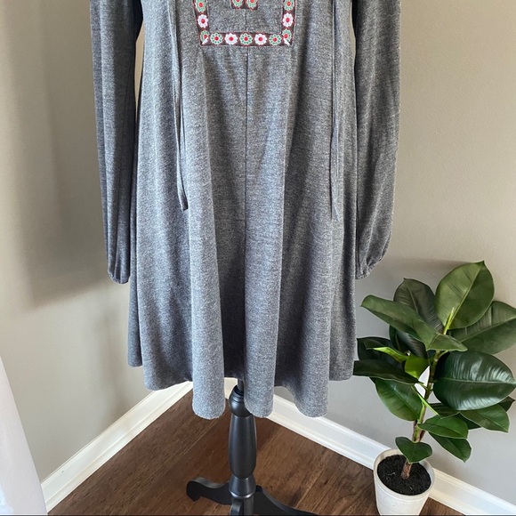 Altar'd State Long Sleeve Dress Gray Sz Small - Picture 3 of 11